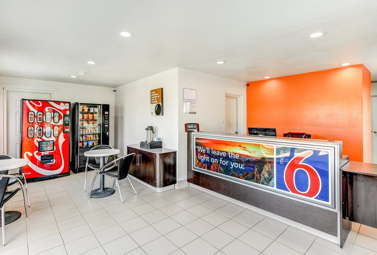 6 Waco - Lacy Lakeview Hotel