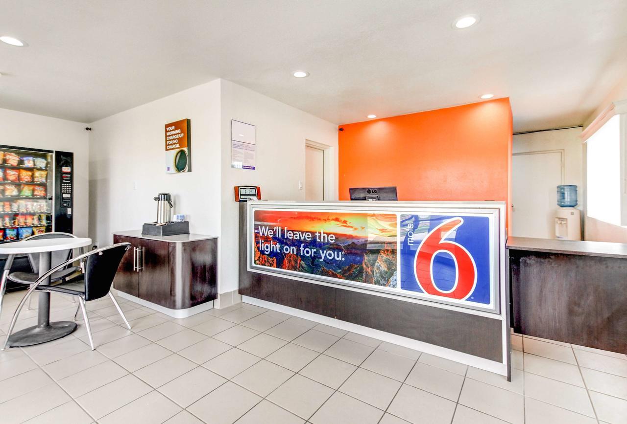 6 Waco - Lacy Lakeview Hotel 3*